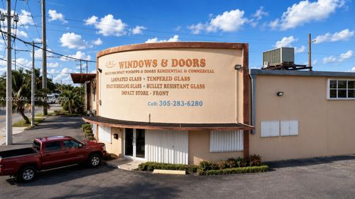 455 E 10th Ave, Hialeah, FL, 33010-5123 | Card Image