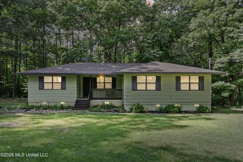 49 Autumn Dr, Coldwater, MS, 38618-6443 | Card Image