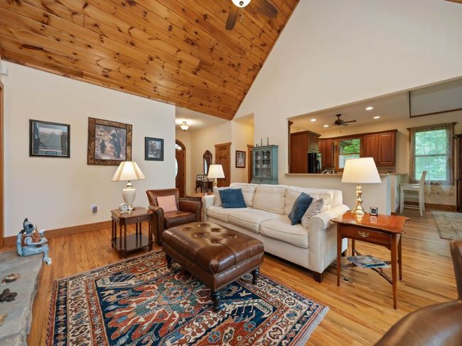219 Hiwassee Rd, House other with 3 bedrooms, 4 bathrooms and null parking in Lake Toxaway NC | Image 8