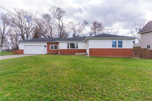 529 Warren Ave, Niles, OH, 44446-1638 | Card Image