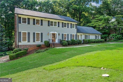 5143 Meadowlake Ln, Dunwoody, GA, 30338-4322 | Card Image
