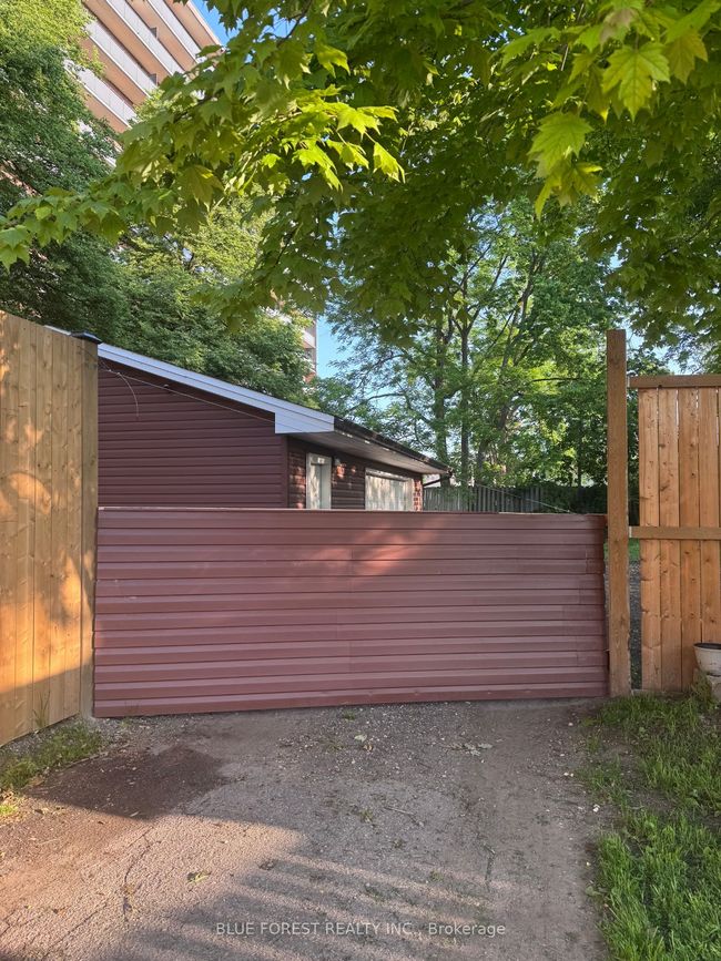 246 Grey St, House other with 3 bedrooms, 2 bathrooms and 4 parking in London ON | Image 44