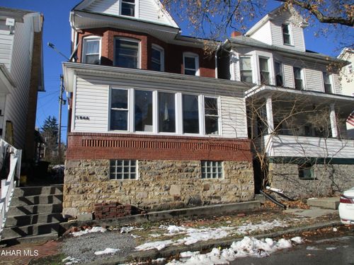 1008 21st Ave, Altoona, PA, 16601-4143 | Card Image