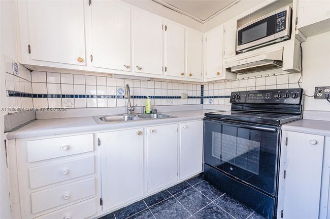 APT-301 - 1150 Euclid Ave, Condo with 1 bedrooms, 1 bathrooms and null parking in Miami Beach FL | Image 4