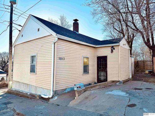 1813 Oak St, Omaha, NE, 68108-1428 | Card Image