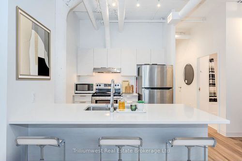 102-120 Huron St, Guelph, ON, N1E0T8 | Card Image