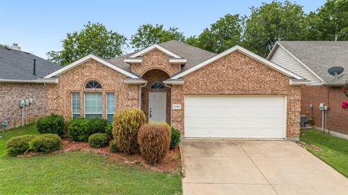 2208 Priscella Dr, Fort Worth, TX, 76131-1273 | Card Image