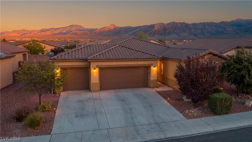 5500 E Volterra Dr, Pahrump, NV, 89061-7073 | Card Image