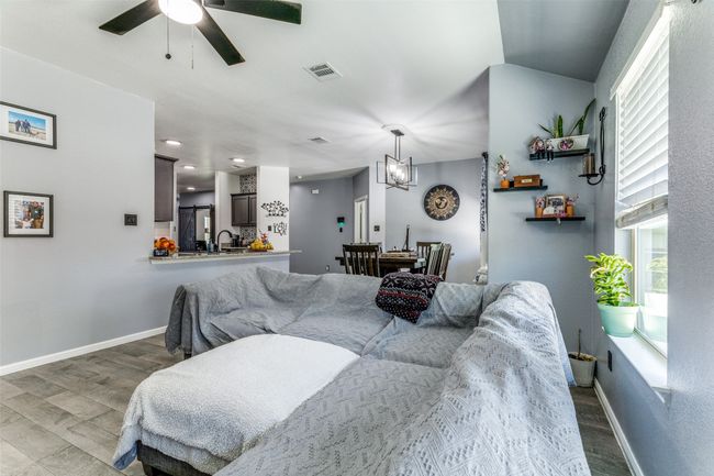 8305 Artesian Springs Dr, House other with 4 bedrooms, 2 bathrooms and null parking in Fort Worth TX | Image 5