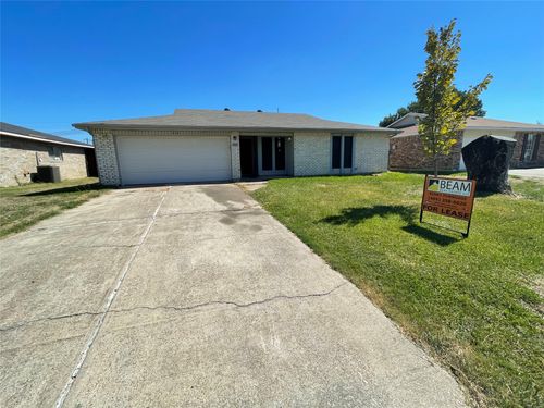 608 Coolwood Ln, Mesquite, TX, 75149-5320 | Card Image