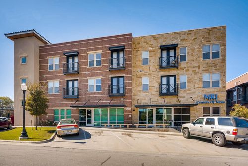 apt-302-1000 Lipscomb St, Fort Worth, TX, 76104-3183 | Card Image
