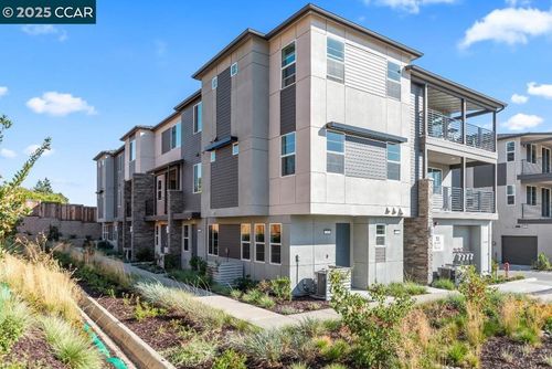 725 Delve Ct, Hayward, CA, 94544-5657 | Card Image