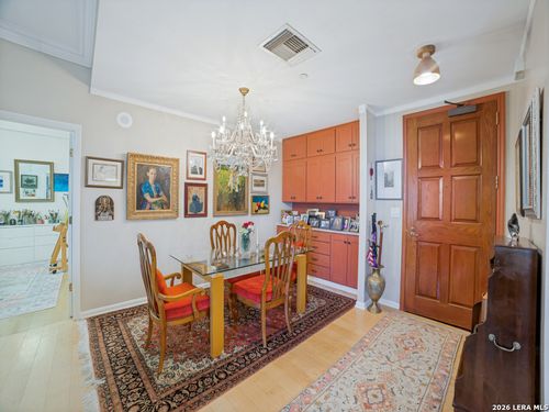 2401-1 Towers Park Ln, San Antonio, TX, 78209-6441 | Card Image