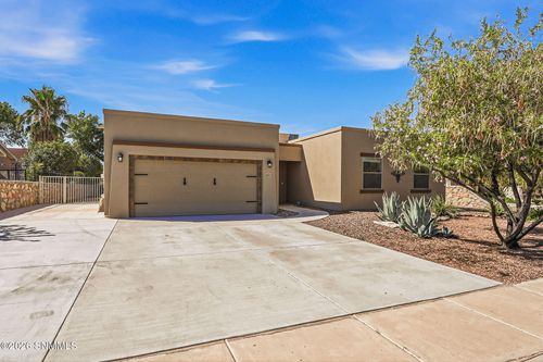 4612 Mesa Central Dr, Las Cruces, NM, 88011-7270 | Card Image