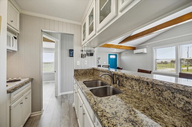 4014 2 Nd St, House other with 2 bedrooms, 1 bathrooms and 1 parking in Galveston TX | Image 16