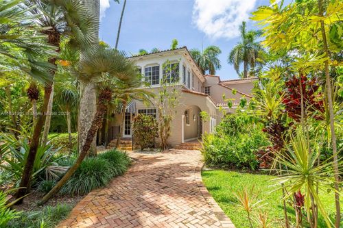 13599 Old Cutler Rd, Pinecrest, FL, 33156-7157 | Card Image