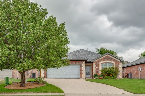 138 Lipan St, Greenville, TX, 75402-2808 | Card Image