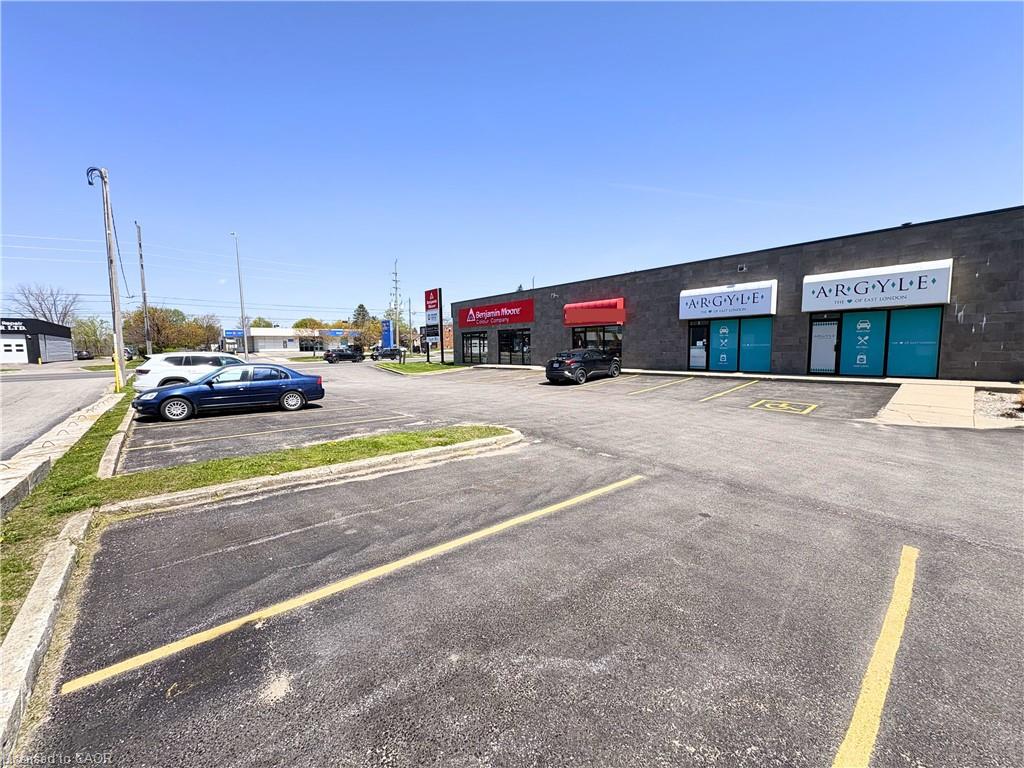 Commercial Lease in London 4