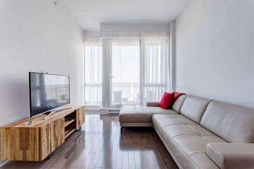 709-901 Rue De La Commune E, Montréal, QC, H2L0E2 | Card Image