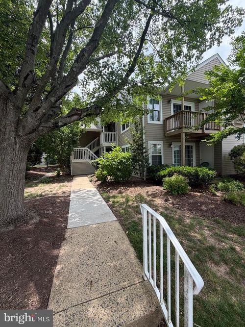 16024 Beacon Hill Dr, HOLLAND, PA, 18966-5321 | Card Image