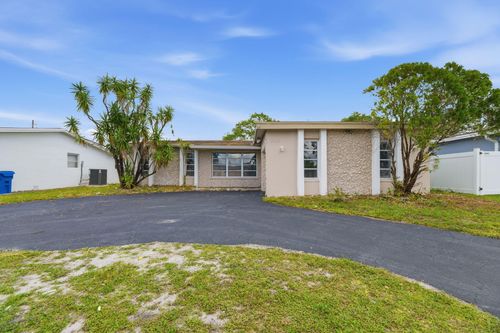 2420 Nw 89th Ave, Sunrise, FL, 33322-3264 | Card Image