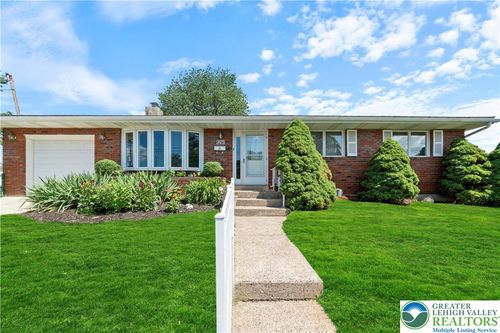 275 E Thomas Ave, HELLERTOWN, PA, 18055-1627 | Card Image