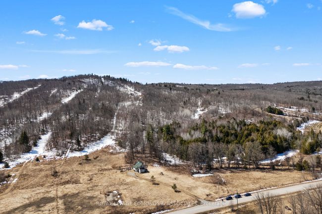 887 Flat Rd, House other with 3 bedrooms, 2 bathrooms and 10 parking in Dacre ON | Image 26