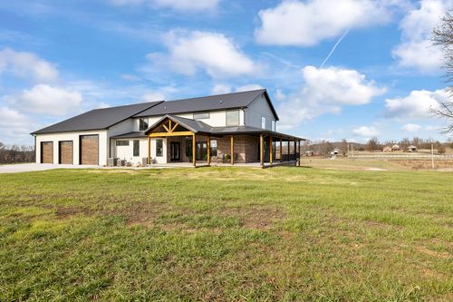 4412 S 86th Rd, Bolivar, MO, 65613-6009 | Card Image