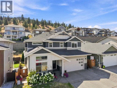 1532 Emerald Dr, Kamloops, BC, V2E0C1 | Card Image