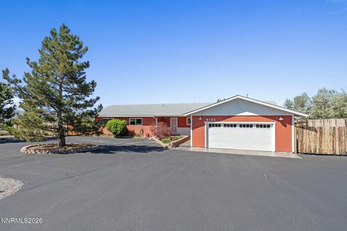 8195 Blackfoot Way, Reno, NV, 89506-9119 | Card Image