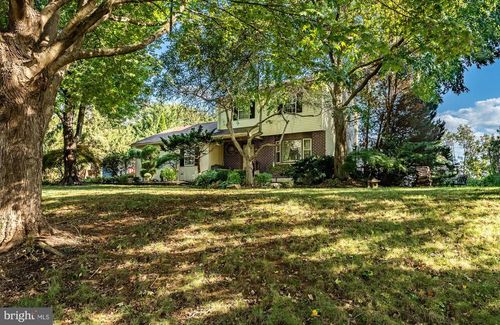 114 Clearview Dr, DOWNINGTOWN, PA, 19335-1102 | Card Image