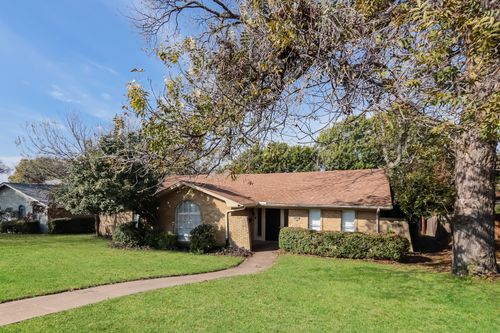 4821 Ashbrook Rd, Dallas, TX, 75227-2912 | Card Image