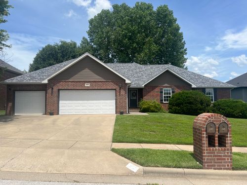 853 E Meadow Garden Ct, Nixa, MO, 65714-7667 | Card Image
