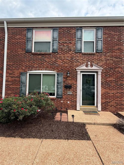 213 Charmers Ct, Saint Louis, MO, 63122-7128 | Card Image
