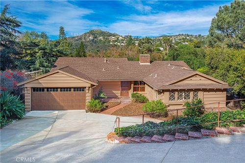 3336 Dunsmere Rd, Glendale, CA, 91206-1425 | Card Image