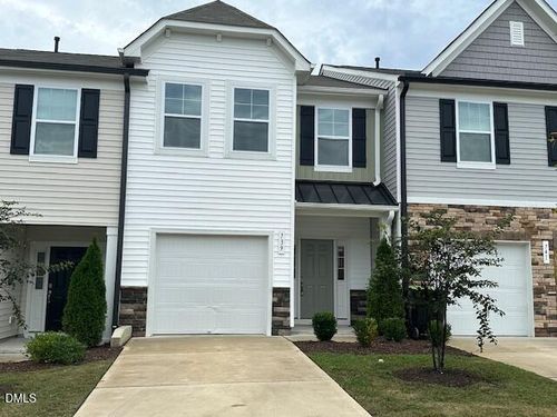 739 Ridge Cliff Ln, Zebulon, NC, 27597-4435 | Card Image