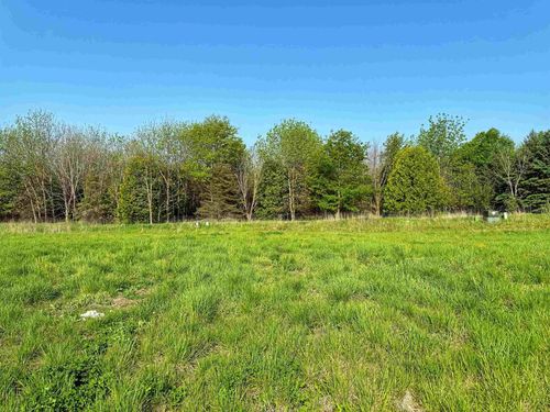 1269 Tivoli Cir, Oregon, WI, 53575-8908 | Card Image