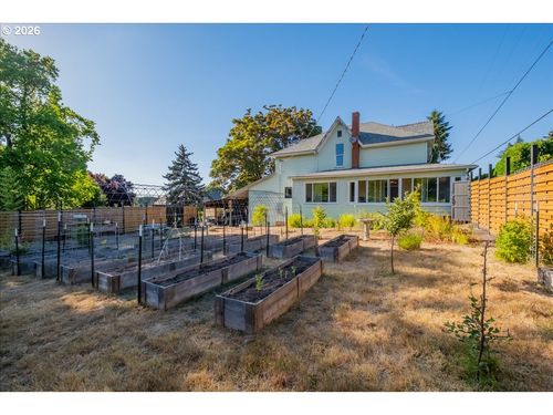 817 N Main St, Brownsville, OR, 97327-2117 | Card Image