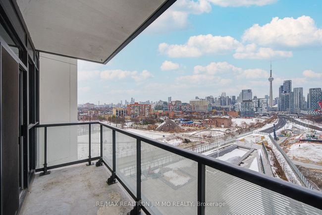811 - 50 Ordnance St, Condo with 3 bedrooms, 2 bathrooms and 1 parking in Toronto ON | Image 44