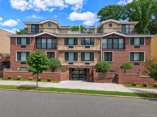 2a-185 Battery Avenue, New York, NY, 11209 | Card Image