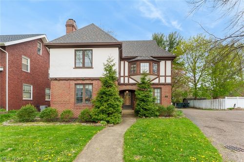 217 16th St Nw, Canton, OH, 44703-1612 | Card Image