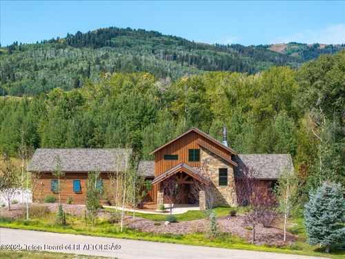 9802 Hidden Waters Ln, Victor, ID, 83455 | Card Image