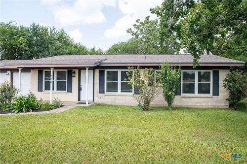 706 Edinburgh St, Victoria, TX, 77904-2727 | Card Image