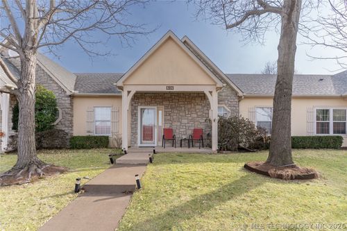 8126 74th Ct, Tulsa, OK, 74133-2979 | Card Image