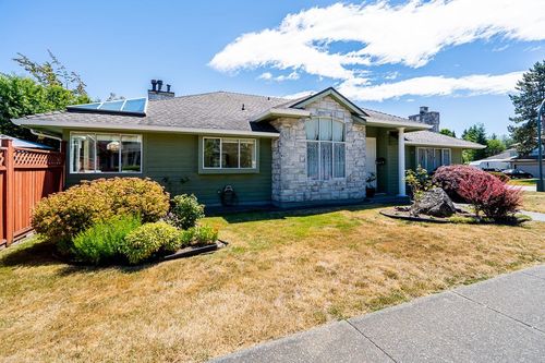 2112 124 Street, Surrey, BC, V4A3M5 | Card Image
