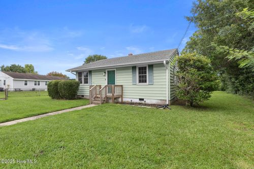 401 New River Dr, Jacksonville, NC, 28540-6005 | Card Image