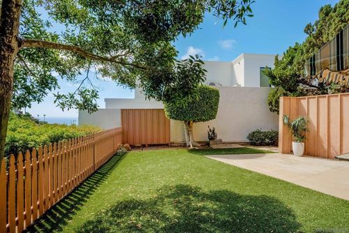 7415 Caminito Rialto, La Jolla, CA, 92037 | Card Image