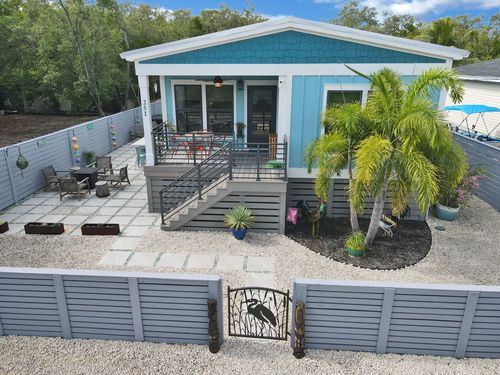 251 Cuba Rd, Tavernier, FL, 33070-2920 | Card Image