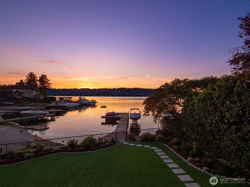 5912 Ne Arrowhead Drive, Kenmore, WA, 98028 | Card Image