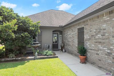 28220 Lake Borgne Ave, House other with 3 bedrooms, 2 bathrooms and null parking in Livingston LA | Image 3